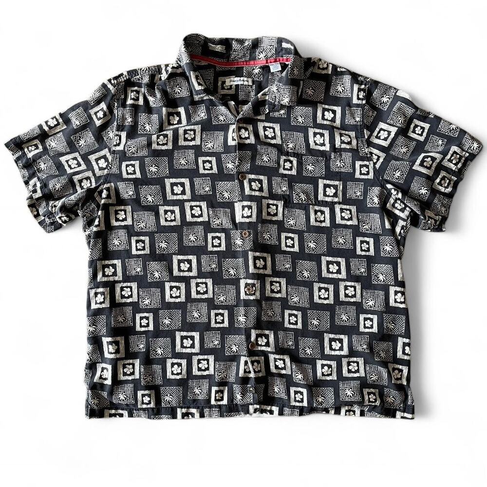 Tommy Bahama Black & white vintage Hawaiian shirt with floral pattern Size XXXL